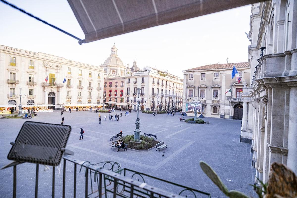 Charme Catania Central Suites Eksteriør billede