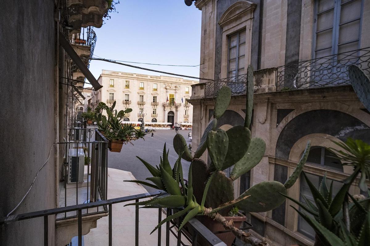 Charme Catania Central Suites Eksteriør billede