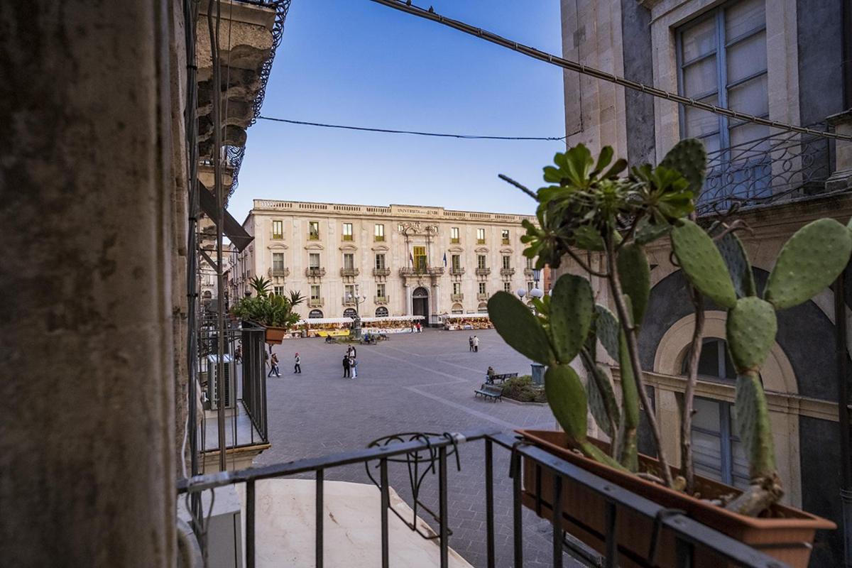 Charme Catania Central Suites Eksteriør billede