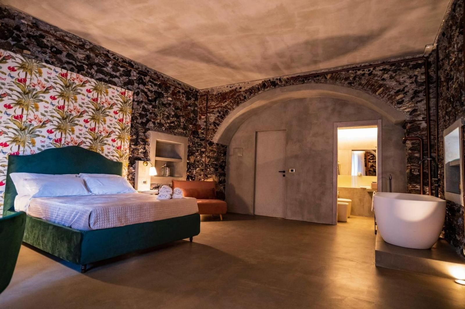 Charme Catania Central Suites Eksteriør billede
