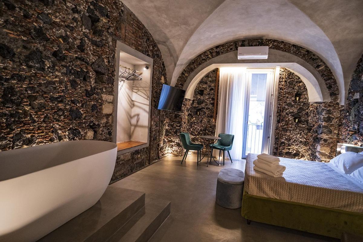 Charme Catania Central Suites Eksteriør billede